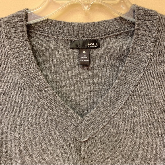 AQUA V-Neck Cashmere Sweater - Picture 3 of 8